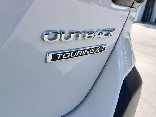2025 Subaru Outback Touring XT