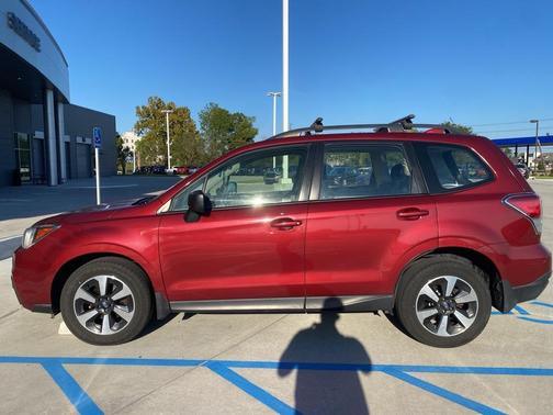 2017 Subaru Forester 2.5i
