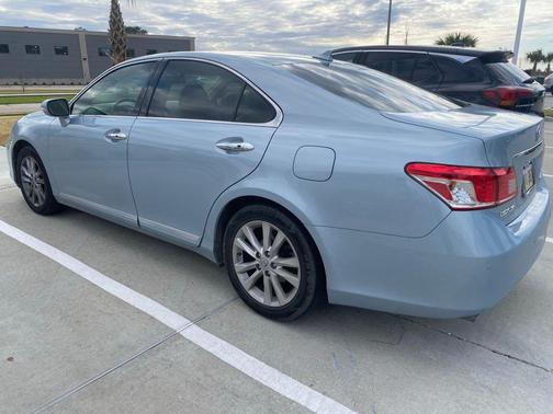 2010 Lexus ES 350 Base