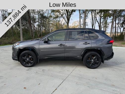 2020 Toyota RAV4 Hybrid SE