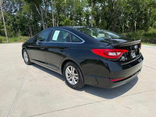 Phantom Black 2017 Hyundai SONATA SE