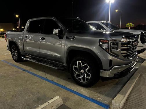 2024 GMC Sierra 1500 SLT