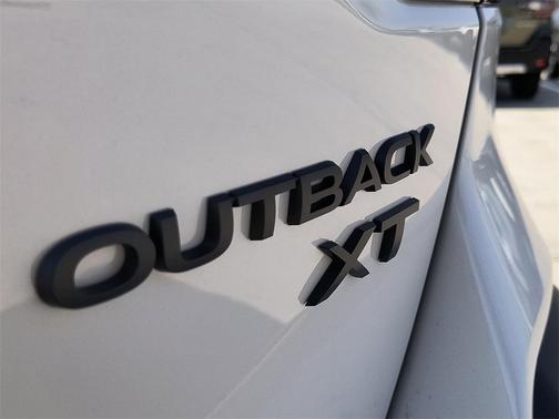 2025 Subaru Outback Onyx Edition XT