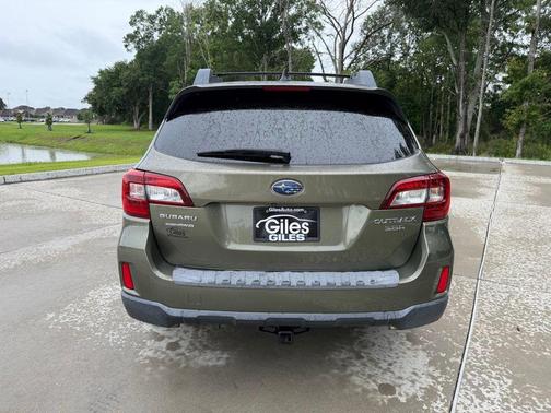 Wilderness Green Metallic 2017 Subaru Outback 3.6R Limited