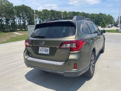 Wilderness Green Metallic 2017 Subaru Outback 3.6R Limited