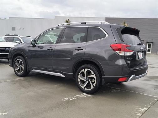 2022 Subaru Forester Touring