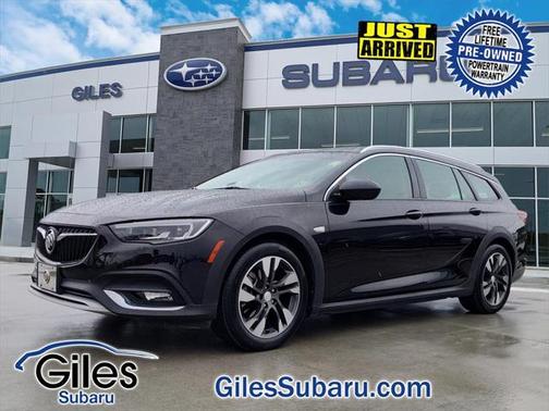 2018 Buick Regal TourX Essence