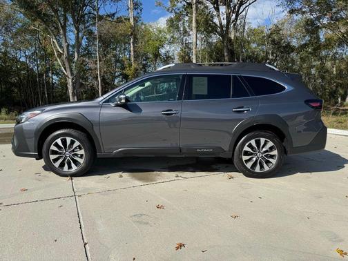 2025 Subaru Outback Touring