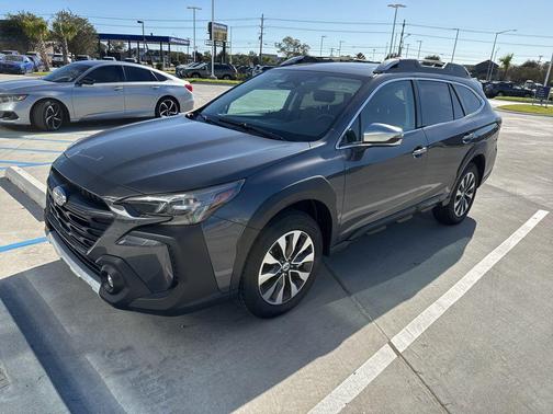 2025 Subaru Outback Touring