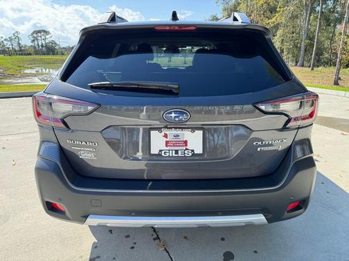 2025 Subaru Outback Touring