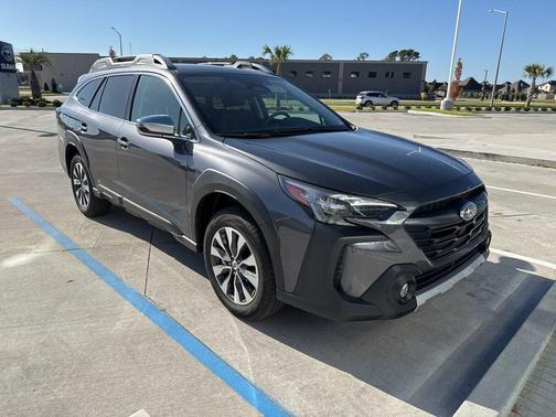 2025 Subaru Outback Touring