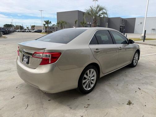 2013 Toyota Camry XLE