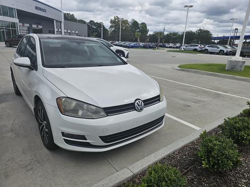 2015 Volkswagen Golf Auto TSI SE
