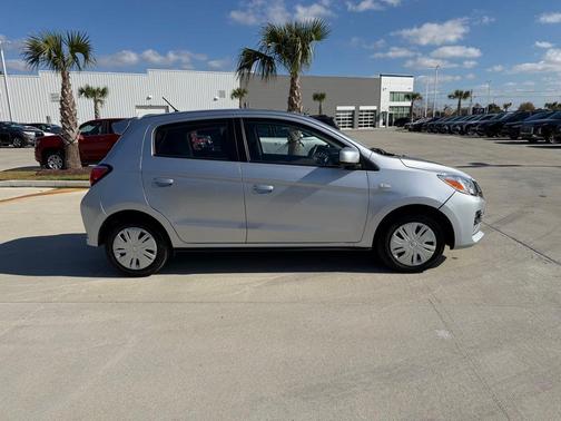 2024 Mitsubishi Mirage ES