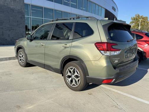 2020 Subaru Forester Premium