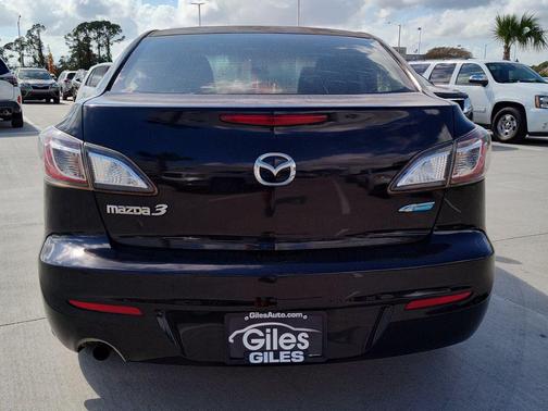 2013 Mazda Mazda3 i Sport