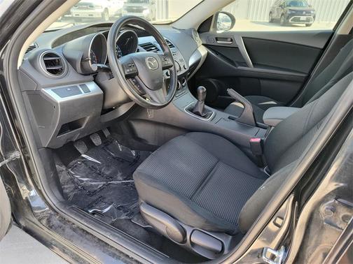 2013 Mazda Mazda3 i Sport