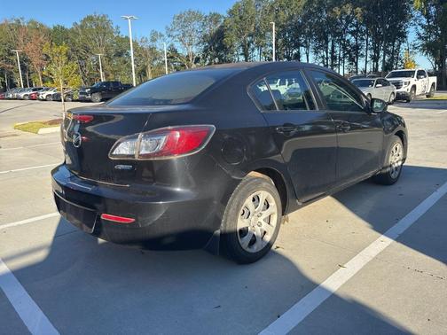 2013 Mazda Mazda3 i Sport