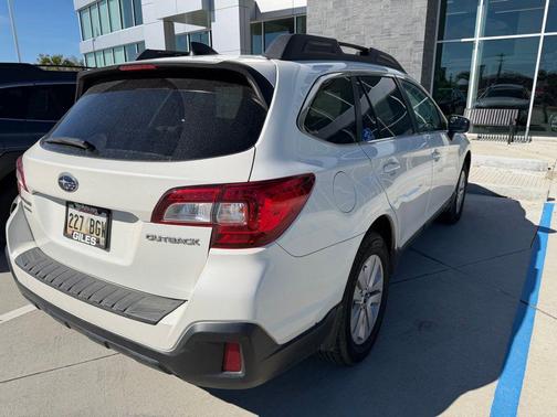 2018 Subaru Outback 2.5i Premium