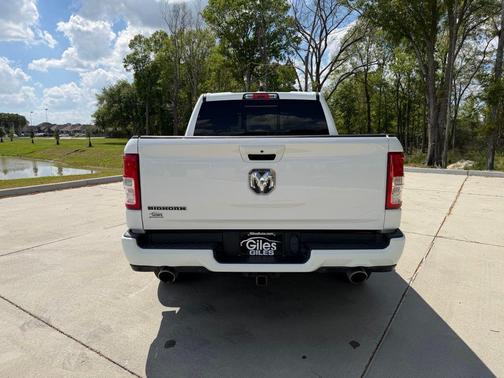 Bright White Clearcoat 2023 RAM 1500 Big Horn/Lone Star