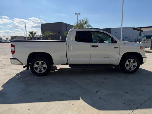 2016 Toyota Tundra SR5