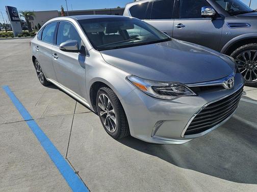 2016 Toyota Avalon XLE