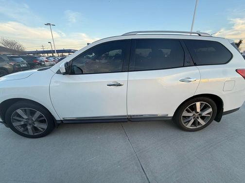 2014 Nissan Pathfinder Platinum