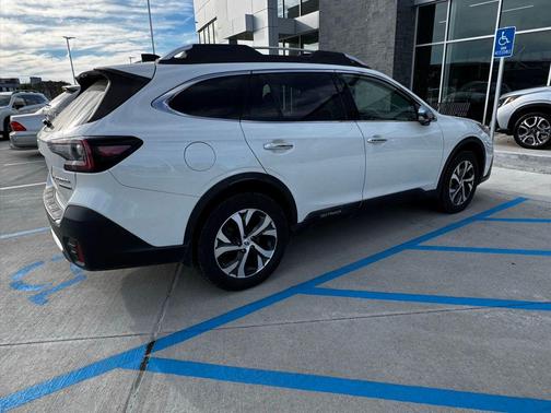 2020 Subaru Outback Touring XT