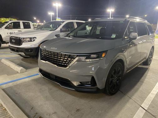 2024 Kia Carnival SX