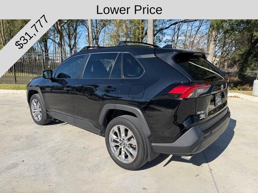 2024 Toyota RAV4 XLE Premium