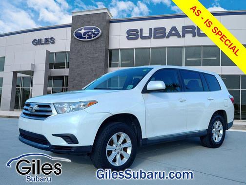 2011 Toyota Highlander SE