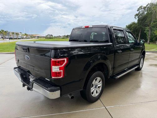 Shadow Black 2018 Ford F-150 XLT