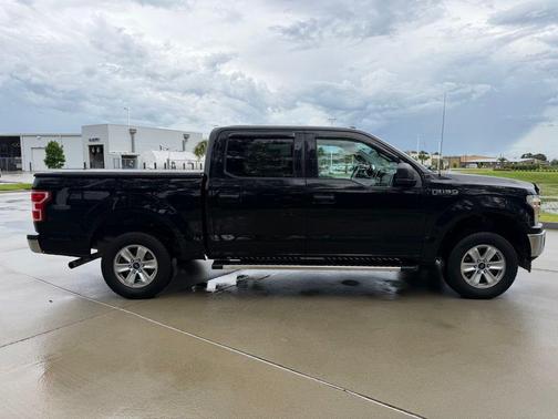 Shadow Black 2018 Ford F-150 XLT