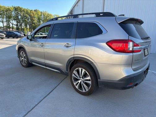 Tungsten Metallic 2019 Subaru Ascent Limited 7-Passenger
