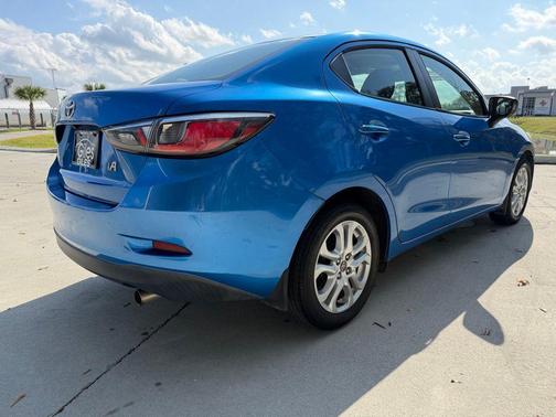 2017 Toyota Yaris iA Base