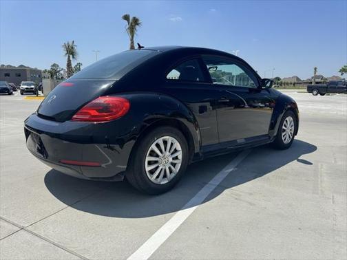 2012 Volkswagen Beetle Base