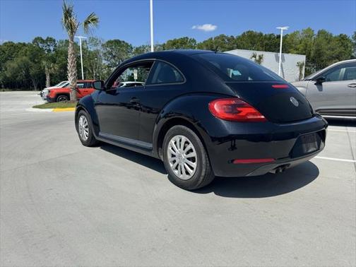 2012 Volkswagen Beetle Base