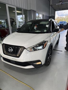 2020 Nissan Kicks SR