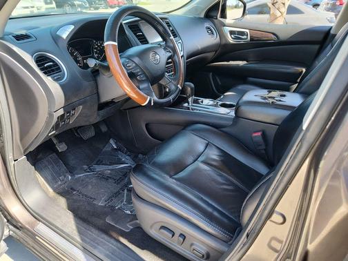 2015 Nissan Pathfinder SL