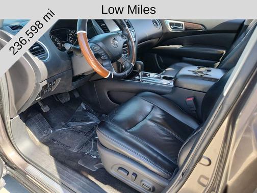 2015 Nissan Pathfinder SL