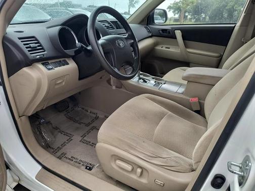 2010 Toyota Highlander SE