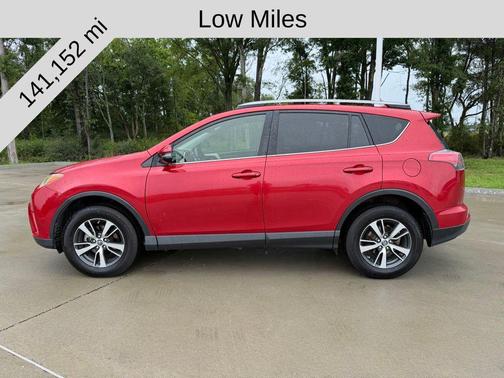 Barcelona Red Metallic 2017 Toyota RAV4 XLE