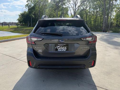 Magnetite Gray Metallic 2021 Subaru Outback Premium