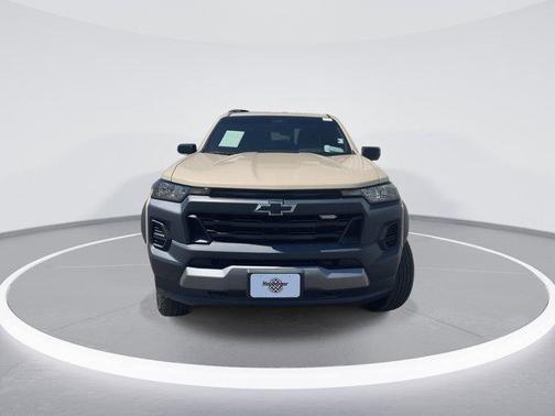 Sand Dune Metallic 2024 Chevrolet Colorado Trail Boss
