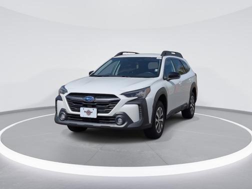 Crystal White Pearl 2023 Subaru Outback Premium