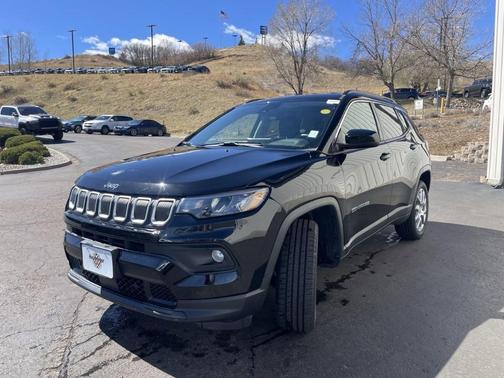 Diamond Black 2022 Jeep Compass Latitude Lux