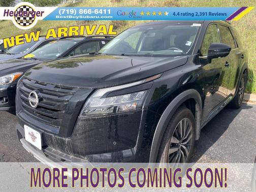 Black 2025 Nissan Pathfinder Platinum