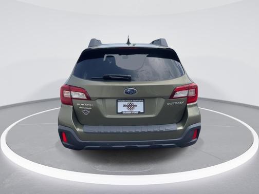 Wilderness Green Metallic 2018 Subaru Outback 2.5i Limited