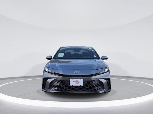 Metal 2025 Toyota Camry SE