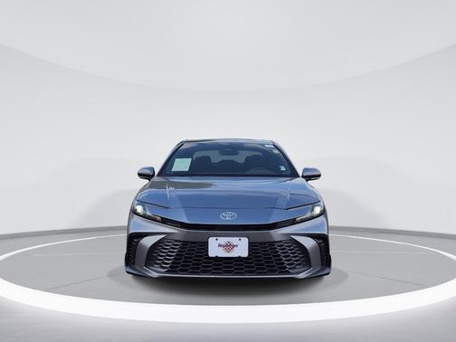Metal 2025 Toyota Camry SE